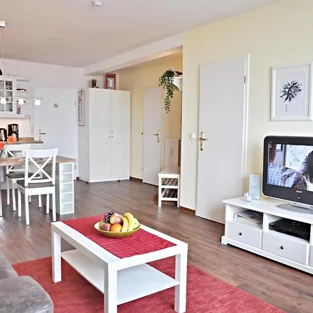 Strandhotel 5 Apartment Laboe